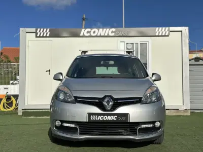 Renault Grand Scénic 2015 - 7990 EUR, 242000 km - AUTO.MOTO.pt - 242000km - foto 2 de 42