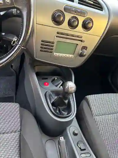 SEAT Leon 2008 - 6800 EUR, 179650 km - 179650km - foto 9 de 14