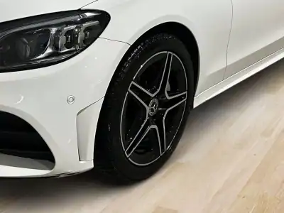 Mercedes-Benz C 200 2020 - 27990 EUR, 128000 km - AUTO.MOTO.pt - 128000km - foto 6 de 20