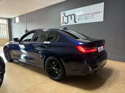 BMW 330e 2021 - 30990 EUR, 158987 km - AUTO.MOTO.pt - 158987km - foto 4 de 17