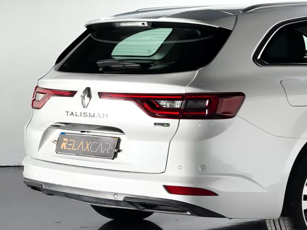 Renault Talisman Sport Tourer 2016 - 10250 EUR, 228000 km - AUTO.MOTO.pt - 228000km - foto 18 de 23