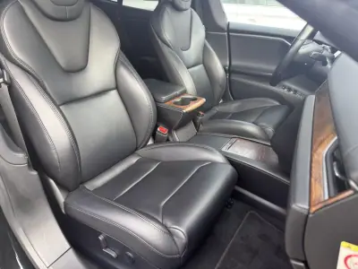 Tesla Model S 2019 - 27990 EUR, 181940 km - AUTO.MOTO.pt - 181940km - foto 11 de 29