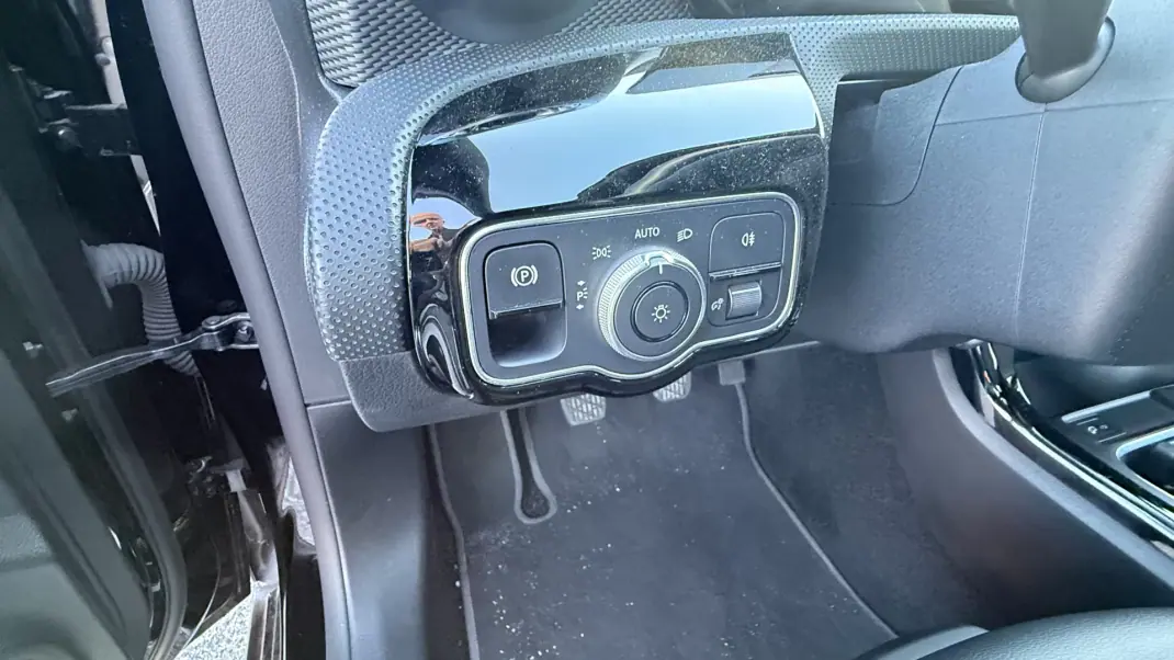 Mercedes-Benz A 160 2022 - 21900 EUR, 21383 km - AUTO.MOTO.pt - 21383km - foto 7 de 46