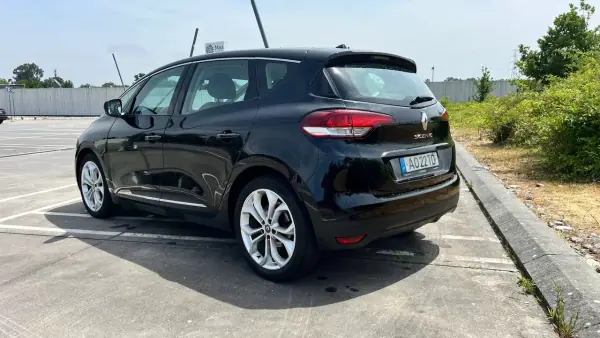 Renault Scénic 2017 - 12590 EUR, 176302 km - 176302km - foto 3 de 22