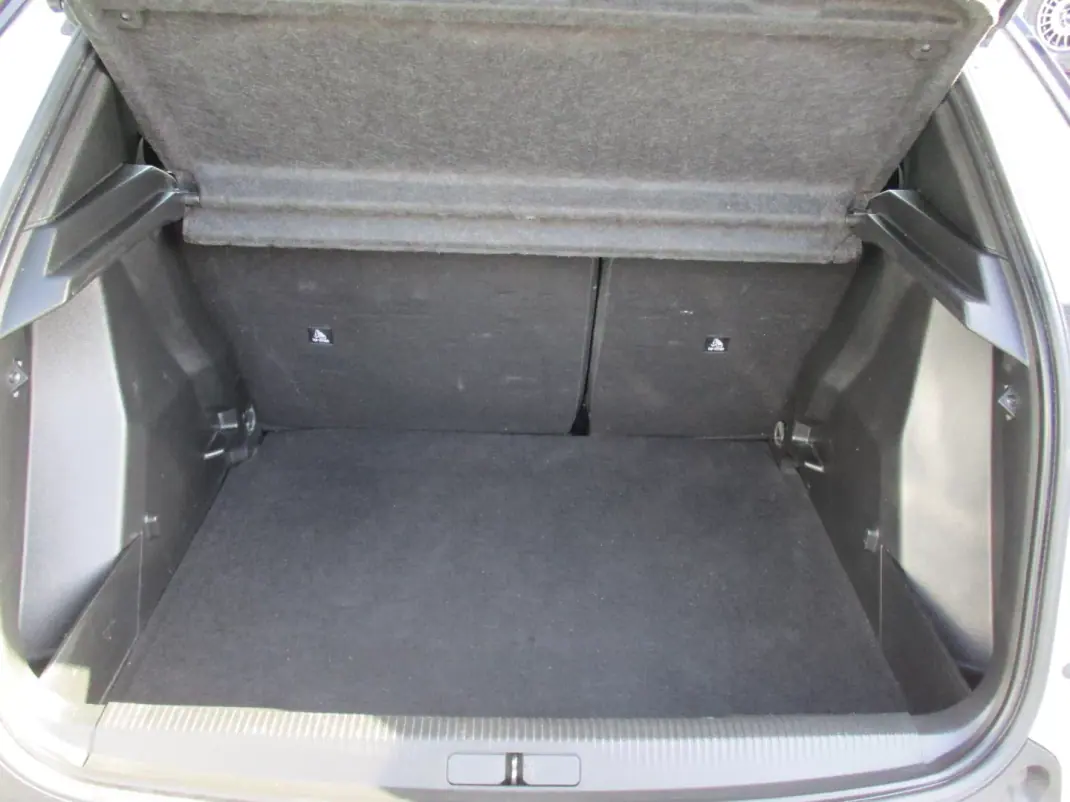 Peugeot 2008 2022 - 15790 EUR, 132275 km - 132275km - foto 20 de 21