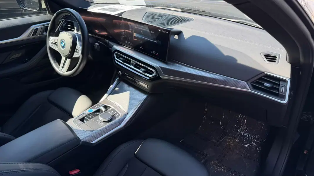 BMW i4 2023 - 52000 EUR, 58000 km - 58000km - foto 13 de 13