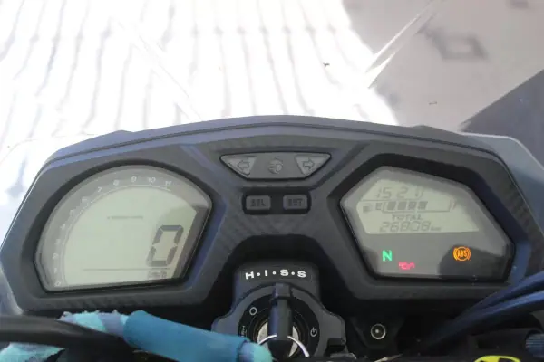 Honda CBR1000RR ABS 2018 - 6400 EUR, 26900 km - AUTO.MOTO.pt - 26900km - foto 5 de 34