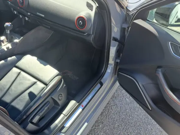 Audi RS3 Sportback 2019 - 55900 EUR, 77000 km - AUTO.MOTO.pt - 77000km - foto 21 de 42