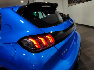 Peugeot 208 2019 - 14500 EUR, 90000 km - AUTO.MOTO.pt - 90000km - foto 15 de 60