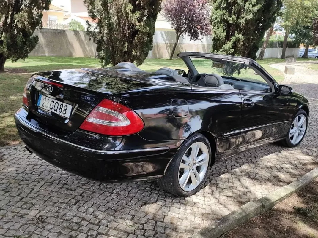 Mercedes-Benz CLK 200 2004 - 9990 EUR, 204000 km - AUTO.MOTO.pt - 204000km - foto 3 de 14