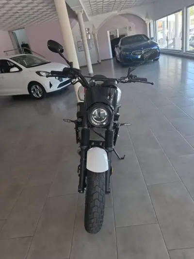 Yamaha XSR 700 2023 - 7750 EUR, 11500 km - foto 3 de 11