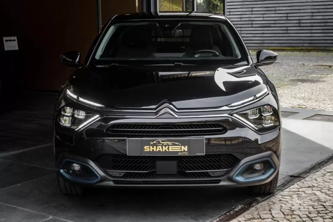 Citroën e-C4 2021 - 16880 EUR, 76055 km - AUTO.MOTO.pt - 76055km - foto 2 de 42