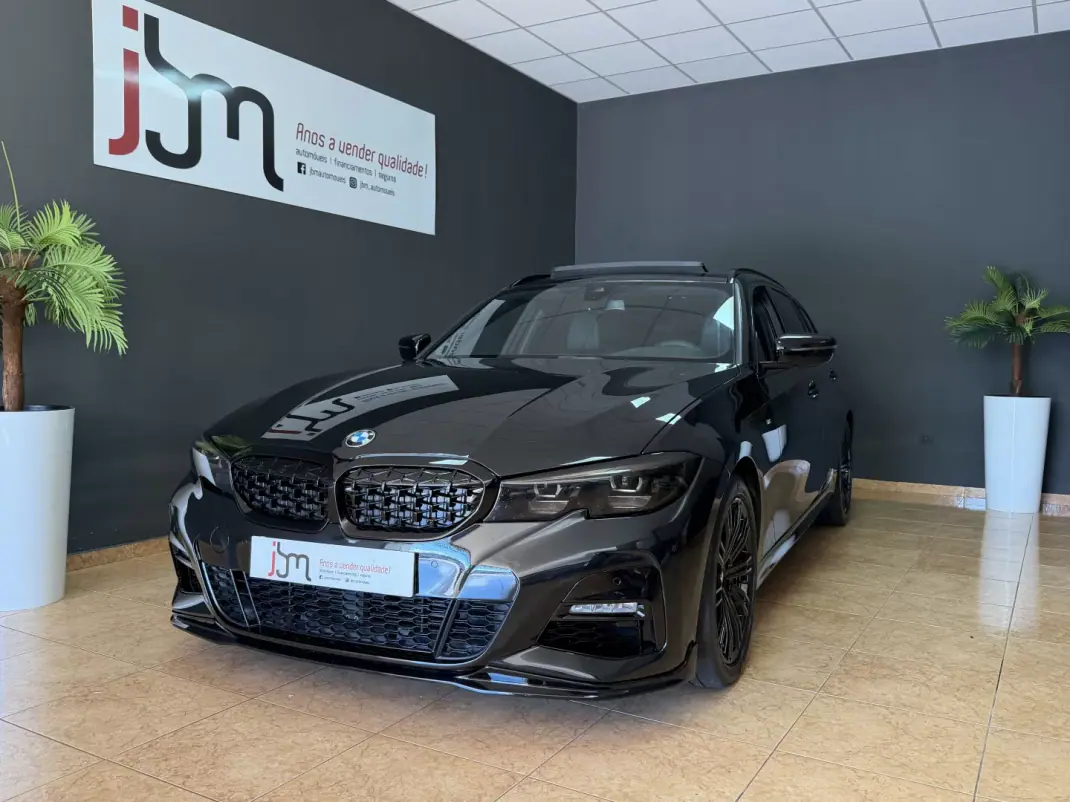 BMW 320 2019 - 26990 EUR, 179874 km - AUTO.MOTO.pt - 179874km - foto 1 de 20