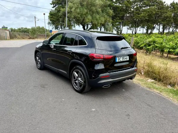 Mercedes-Benz GLA 250 2023 - 42500 EUR, 39724 km - AUTO.MOTO.pt - 39724km - foto 3 de 25
