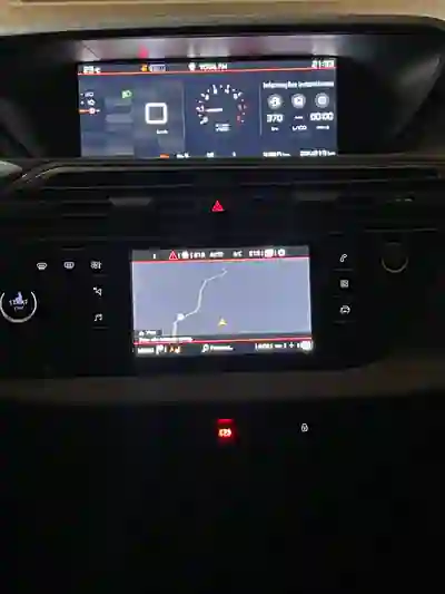 Citroën C4 Grand Picasso 2018 - 8000 EUR, 224000 km - AUTO.MOTO.pt - 224000km - foto 8 de 15