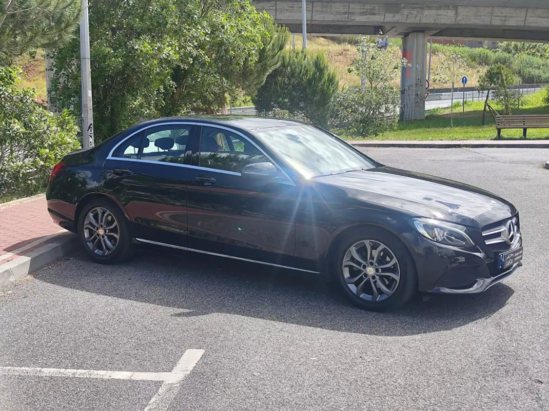 Mercedes-Benz C 200 2017 - 18980 EUR, 136500 km - AUTO.MOTO.pt - 136500km - foto 5 de 40