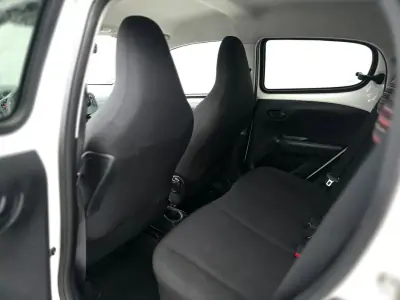 Citroën C1 2018 - 8750 EUR, 32000 km - AUTO.MOTO.pt - 32000km - foto 17 de 19