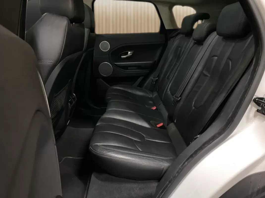 Land Rover Range Rover Evoque 2015 - 17950 EUR, 254700 km - AUTO.MOTO.pt - 254700km - foto 18 de 20