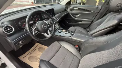 Mercedes-Benz E 300 2019 - 26990 EUR, 147000 km - AUTO.MOTO.pt - 147000km - foto 28 de 41