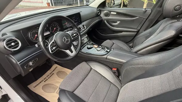 Mercedes-Benz E 300 2019 - 26990 EUR, 147000 km - AUTO.MOTO.pt - 147000km - foto 28 de 41