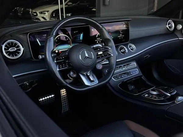 Mercedes-Benz E 53 AMG 2021 - 84990 EUR, 54200 km - AUTO.MOTO.pt - 54200km - foto 19 de 49