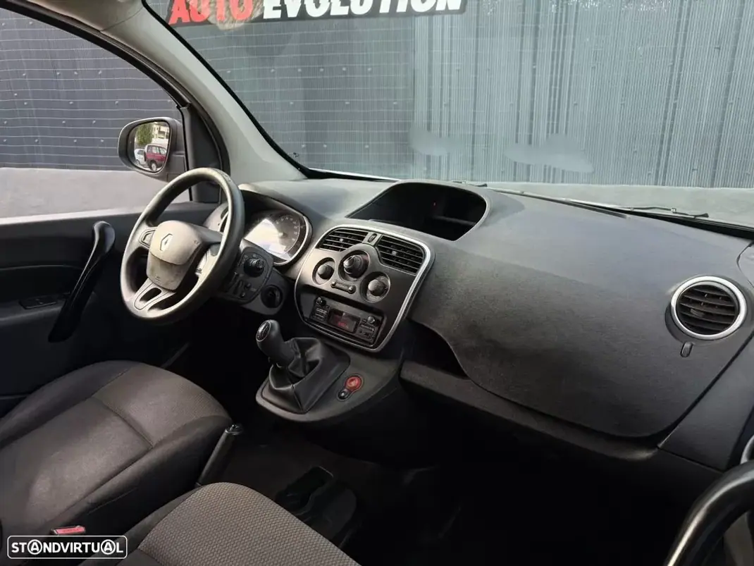 Renault KANGOO 1.5DCI 3L C/IVA 2019 - 8902 EUR, 175000 km - AUTO.MOTO.pt - 175000km - foto 23 de 23