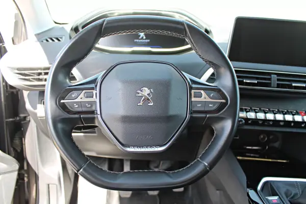 Peugeot 5008 2019 - 18900 EUR, 157458 km - AUTO.MOTO.pt - 157458km - foto 17 de 22