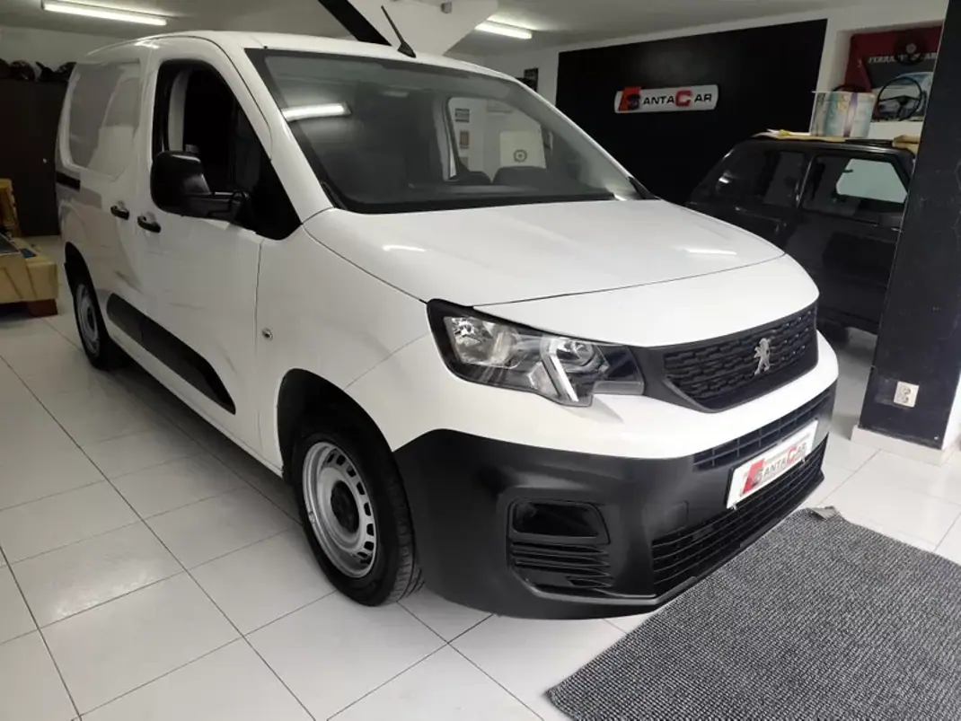 Peugeot Partner 1.6 HDI , 3 Lug. , Iva Dedutivel 2019 - 12480 EUR, 157000 km - AUTO.MOTO.pt - 157000km - foto 5 de 21