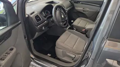 SEAT Alhambra 2011 - 11750 EUR, 235491 km - 235491km - foto 6 de 54