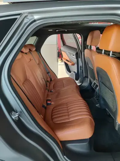 Jaguar F-Pace 2017 - 22500 EUR, 147000 km - AUTO.MOTO.pt - 147000km - foto 17 de 40