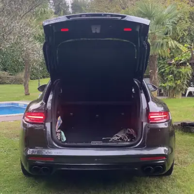 Porsche Panamera Sport Turismo 2019 - 69990 EUR, 210000 km - AUTO.MOTO.pt - 210000km - foto 8 de 50