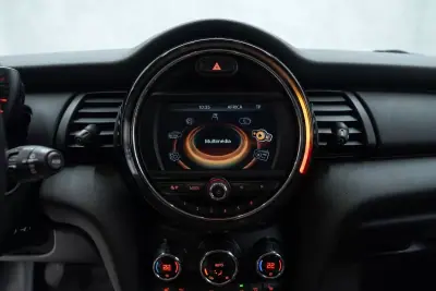 MINI 5 Portas 2017 - 14950 EUR, 89000 km - AUTO.MOTO.pt - 89000km - foto 23 de 36