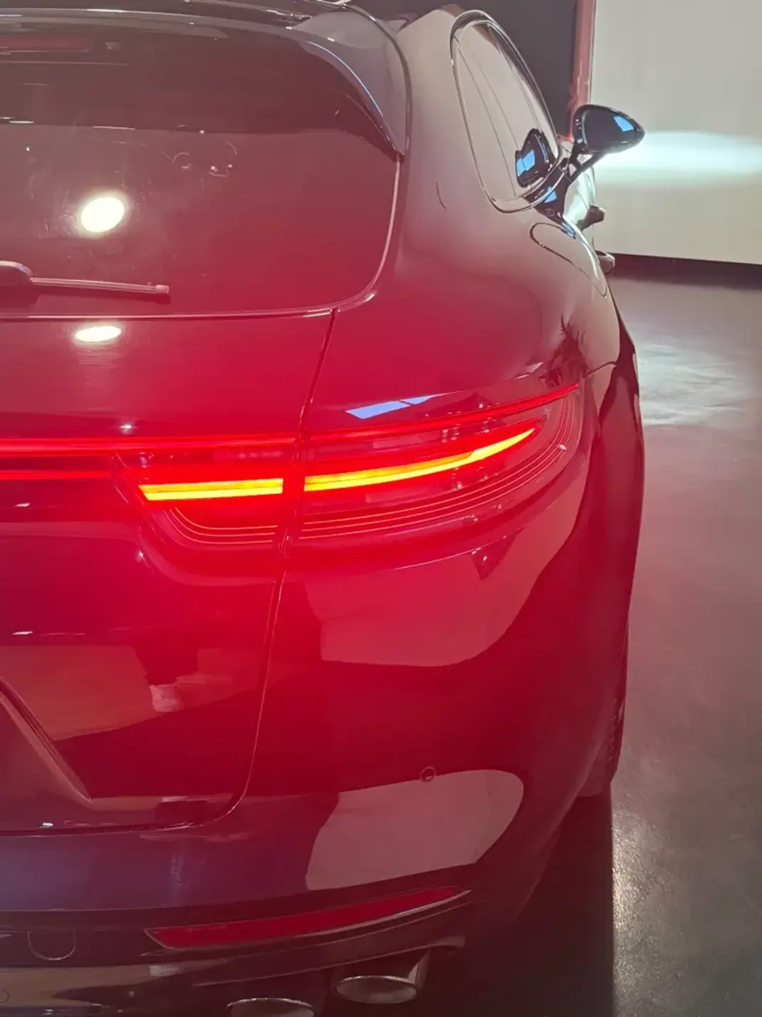 Porsche Panamera Sport Turismo 2020 - 74990 EUR, 144686 km - 144686km - foto 12 de 13