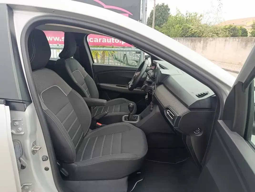 Dacia Sandero 2023 - 14900 EUR, 64868 km - 64868km - foto 22 de 31