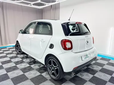 Smart ForFour 2015 - 8250 EUR, 144000 km - AUTO.MOTO.pt - 144000km - foto 5 de 21