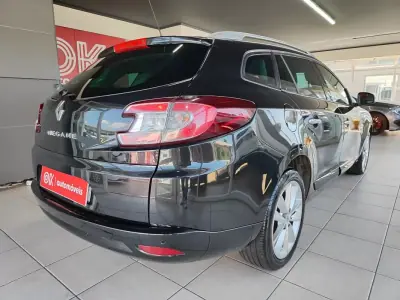 Renault Mégane Sport Tourer 2009 - 5450 EUR, 214000 km - AUTO.MOTO.pt - 214000km - foto 11 de 35