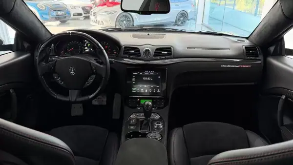 Maserati Granturismo 2019 - 109990 EUR, 22984 km - 22984km - foto 22 de 39