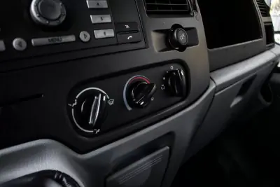 Ford Transit Custom L1 2.0 TDCI H1 2008 - 17900 EUR, 153460 km - AUTO.MOTO.pt - 153460km - foto 17 de 27