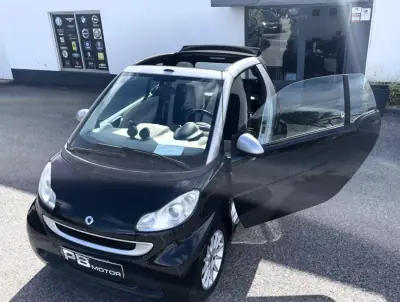 Smart Fortwo Cabrio 2011 - 8900 EUR, 129245 km - AUTO.MOTO.pt - 129245km - foto 18 de 29