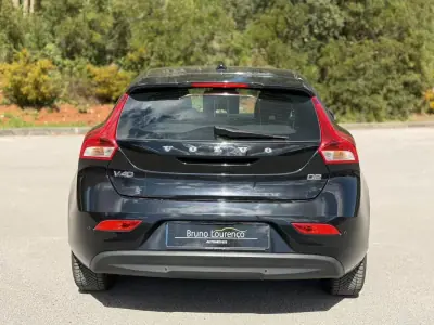 Volvo V40 2014 - 10500 EUR, 169600 km - AUTO.MOTO.pt - 169600km - foto 7 de 32