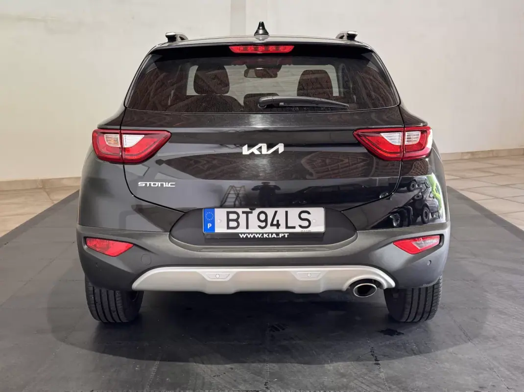Kia Stonic 2025 - 16990 EUR, 23503 km - AUTO.MOTO.pt - 23503km - foto 6 de 23