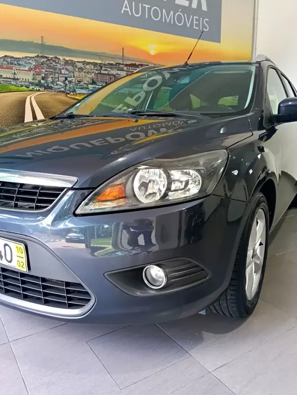 Ford Focus SW 2010 - 5990 EUR, 112000 km - AUTO.MOTO.pt - 112000km - foto 11 de 51
