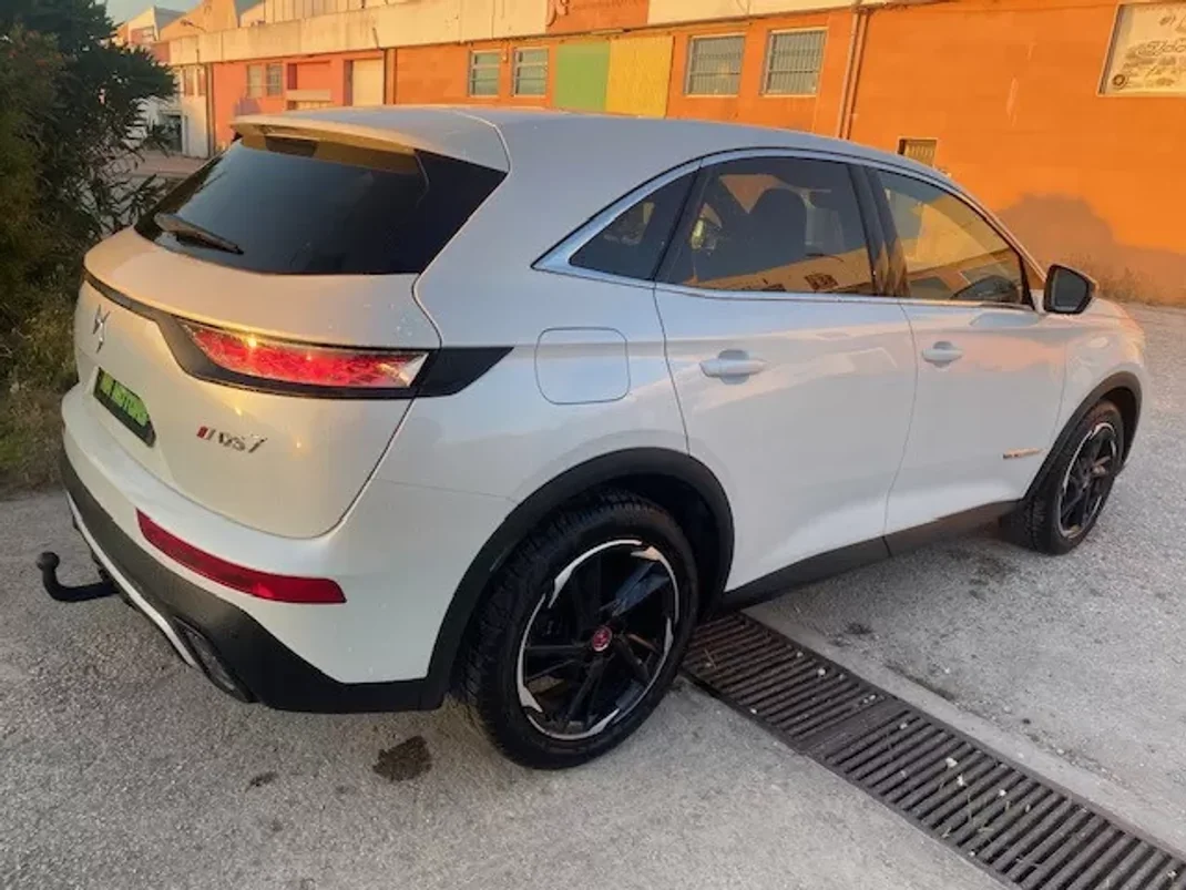 DS DS7 Crossback 2020 - 25990 EUR, 105000 km - AUTO.MOTO.pt - 105000km - foto 4 de 24