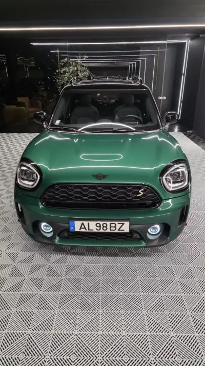 MINI Countryman 2021 - 24750 EUR, 130000 km - AUTO.MOTO.pt - 130000km - foto 2 de 26