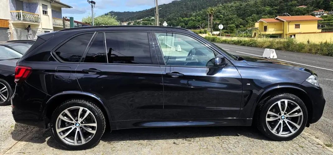 BMW X5 2017 - 35000 EUR, 150000 km - AUTO.MOTO.pt - 150000km - foto 34 de 40
