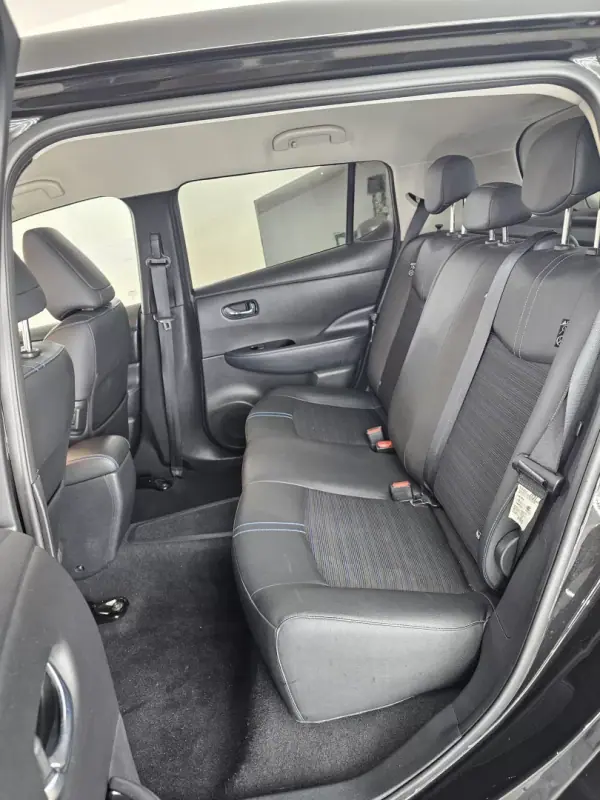 Nissan Leaf 2019 - 19500 EUR, 25097 km - AUTO.MOTO.pt - 25097km - foto 36 de 41