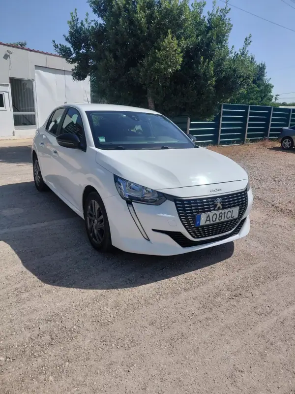 Peugeot 208 2022 - 13900 EUR, 69000 km - AUTO.MOTO.pt - 69000km - foto 2 de 11