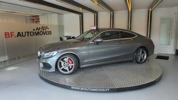Mercedes-Benz C 250 2018 - 23900 EUR, 230857 km - 230857km - foto 13 de 48