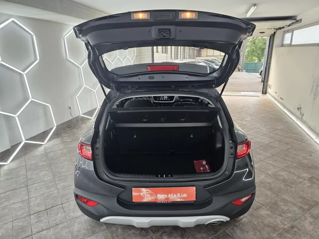 Kia Stonic 2019 - 12500 EUR, 117953 km - AUTO.MOTO.pt - 117953km - foto 23 de 23