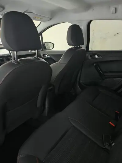 Peugeot 208 2019 - 11950 EUR, 90328 km - AUTO.MOTO.pt - 90328km - foto 80 de 90